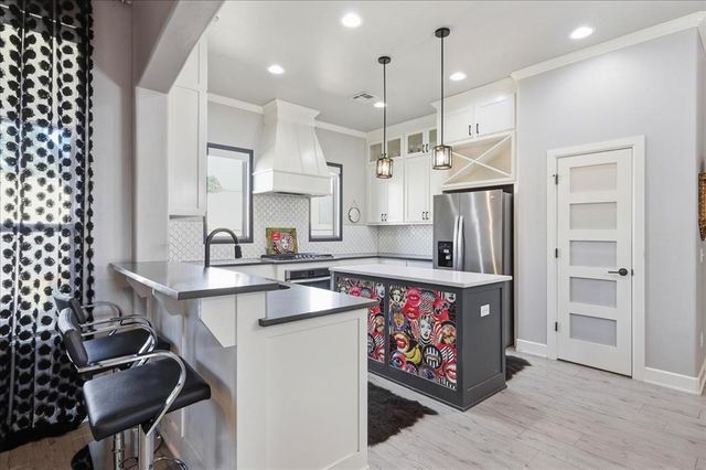 14716 Avignon Lane, Yukon, OK 73099