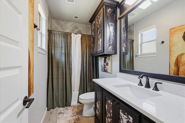 14716 Avignon Lane, Yukon, OK 73099
