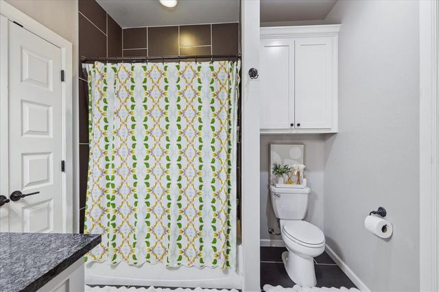 14716 Avignon Lane, Yukon, OK 73099