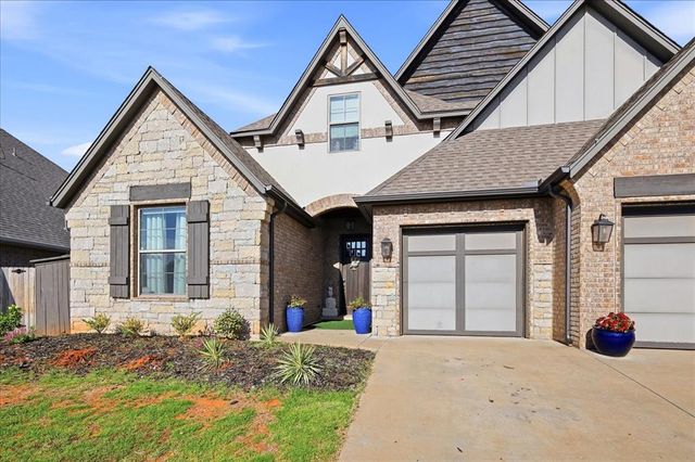 14716 Avignon Lane, Yukon, OK 73099
