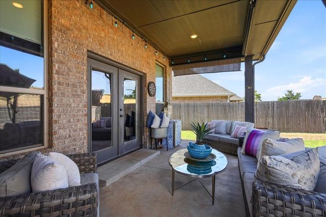 14716 Avignon Lane, Yukon, OK 73099
