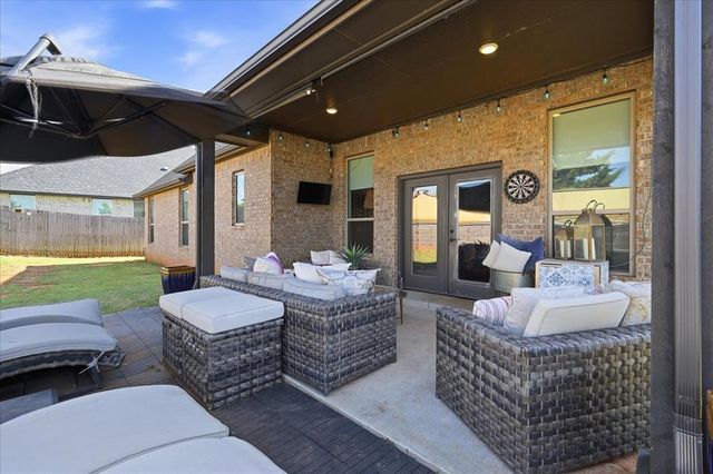 14716 Avignon Lane, Yukon, OK 73099