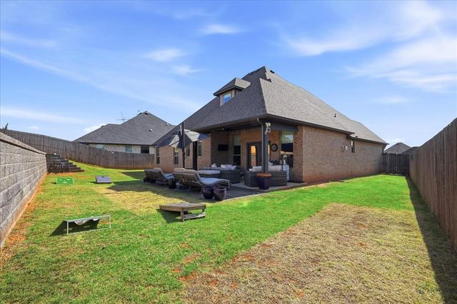 14716 Avignon Lane, Yukon, OK 73099
