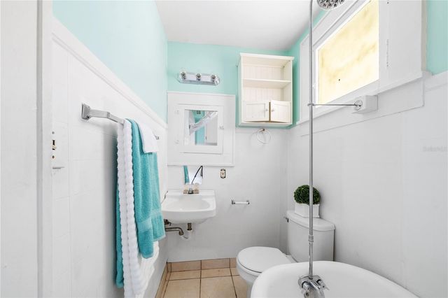 708 GROVE STREET N, St Petersburg, FL 33701