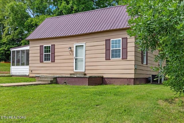 110 Elm St, Niota, TN 37826