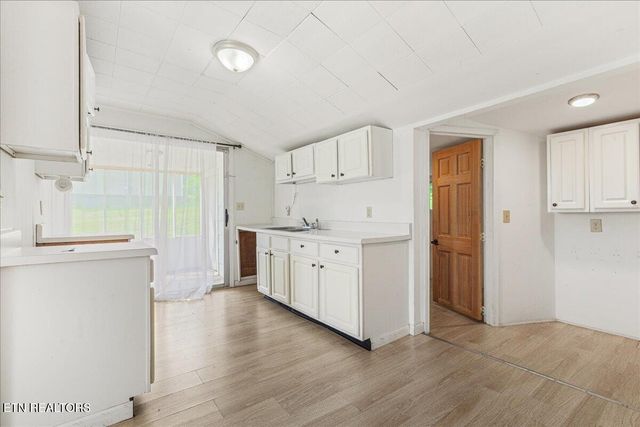 110 Elm St, Niota, TN 37826