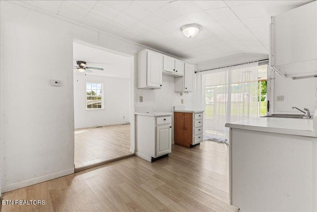 110 Elm St, Niota, TN 37826