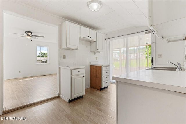 110 Elm St, Niota, TN 37826