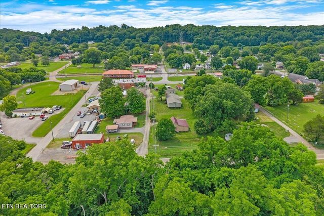 110 Elm St, Niota, TN 37826
