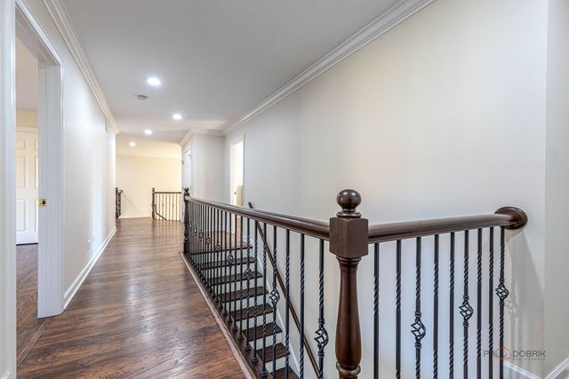 12 RIDERWOOD Road, North Barrington, IL 60010