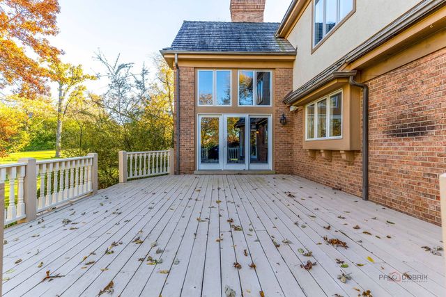 12 RIDERWOOD Road, North Barrington, IL 60010