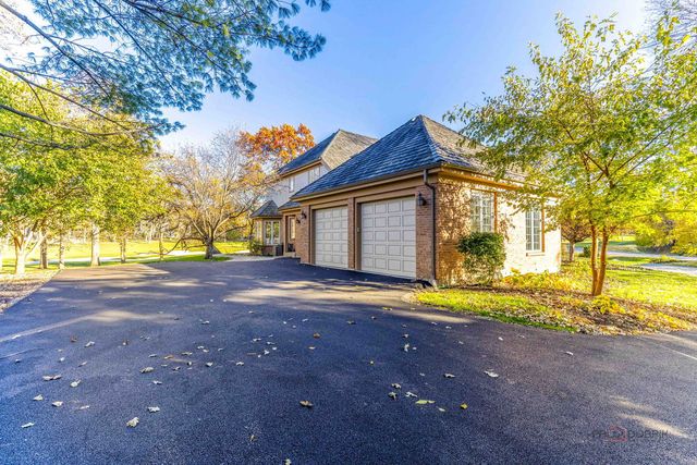 12 RIDERWOOD Road, North Barrington, IL 60010