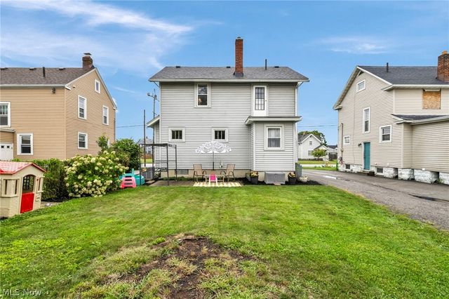2209 W Erie Avenue, Lorain, OH 44052
