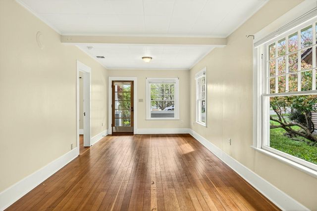 131 4th Street, Ashland, OR 97520