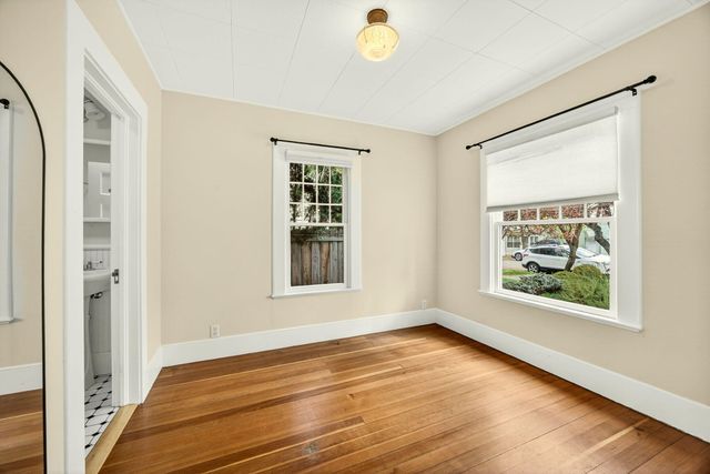 131 4th Street, Ashland, OR 97520