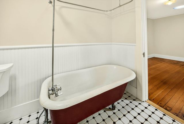 131 4th Street, Ashland, OR 97520