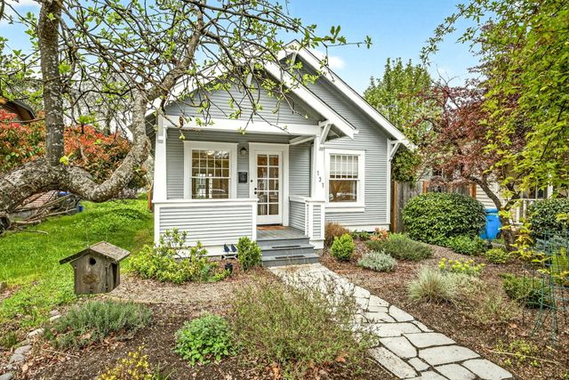 131 4th Street, Ashland, OR 97520