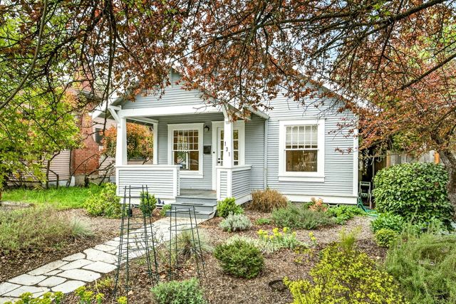 131 4th Street, Ashland, OR 97520