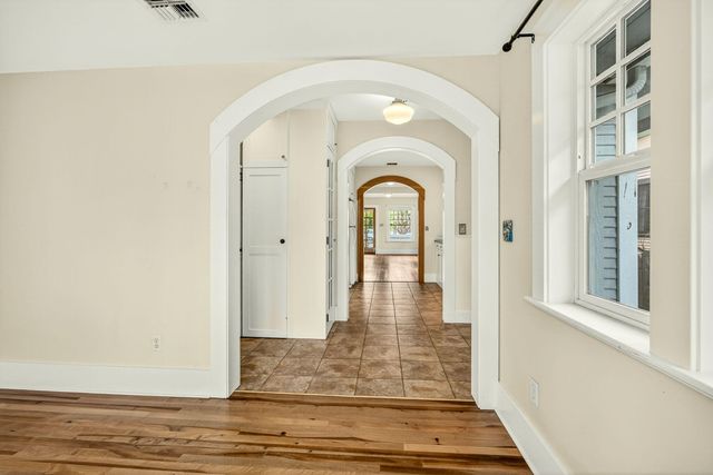 131 4th Street, Ashland, OR 97520