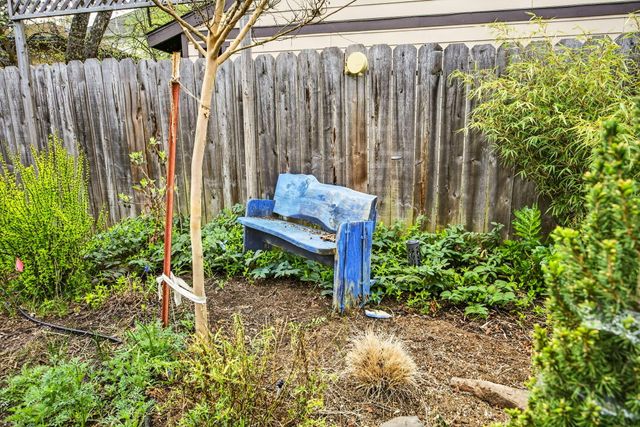 131 4th Street, Ashland, OR 97520