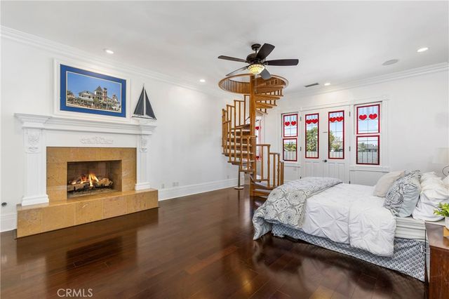 1919 Santa Ana, Costa Mesa, CA 92627