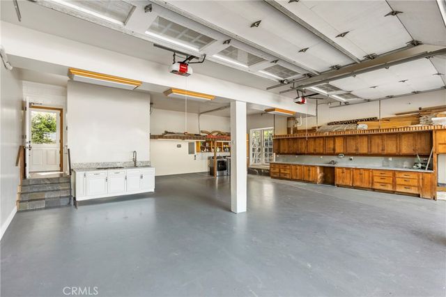 1919 Santa Ana, Costa Mesa, CA 92627