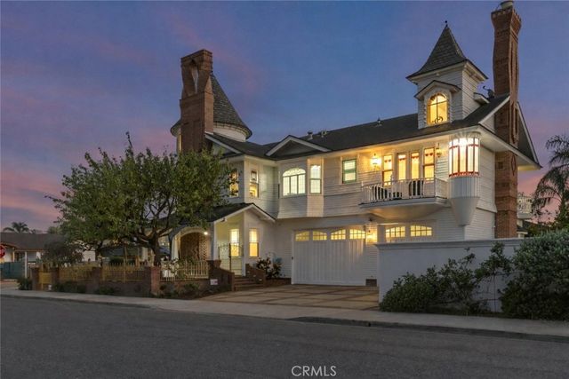 1919 Santa Ana, Costa Mesa, CA 92627