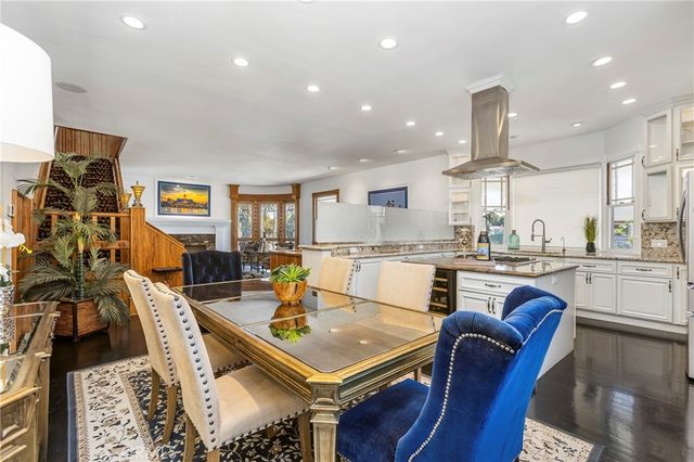 1919 Santa Ana, Costa Mesa, CA 92627