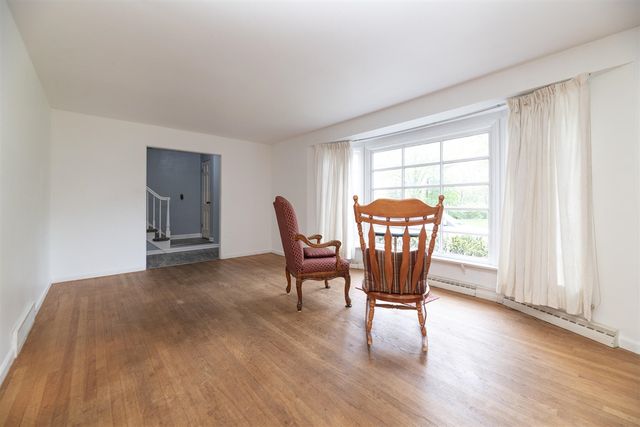 1734 Greenbriar Drive, Portage, MI 49024