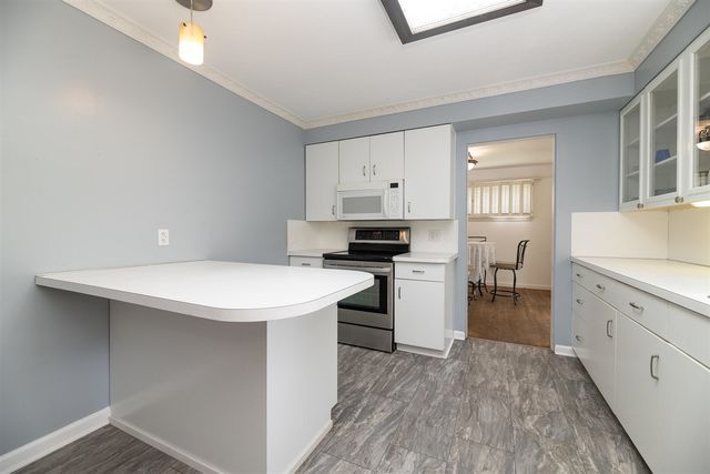 1734 Greenbriar Drive, Portage, MI 49024