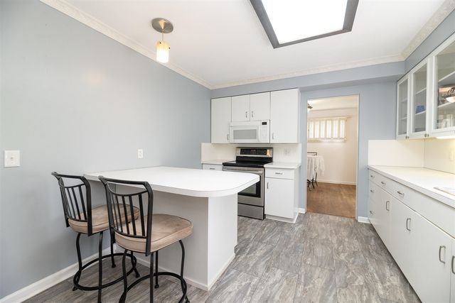 1734 Greenbriar Drive, Portage, MI 49024