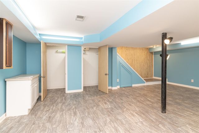 1734 Greenbriar Drive, Portage, MI 49024