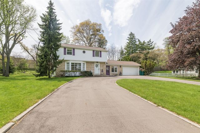1734 Greenbriar Drive, Portage, MI 49024