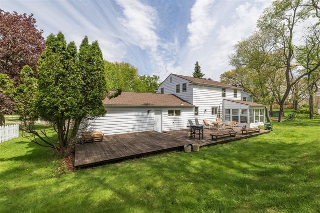 1734 Greenbriar Drive, Portage, MI 49024