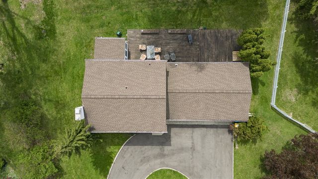 1734 Greenbriar Drive, Portage, MI 49024