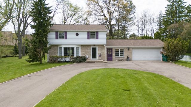 1734 Greenbriar Drive, Portage, MI 49024