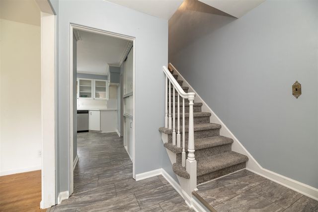 1734 Greenbriar Drive, Portage, MI 49024
