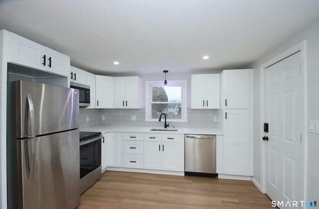 46 Vance Road, Bristol, CT 06010