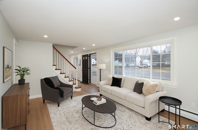 46 Vance Road, Bristol, CT 06010