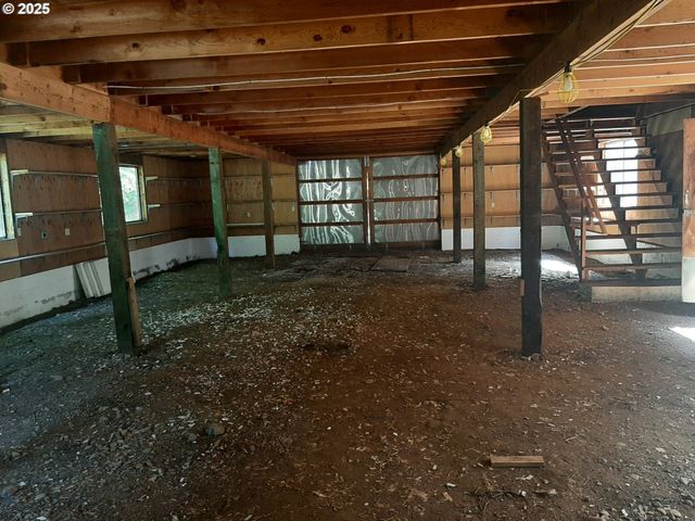 MAY CREEK Rd, Days Creek, OR 97429