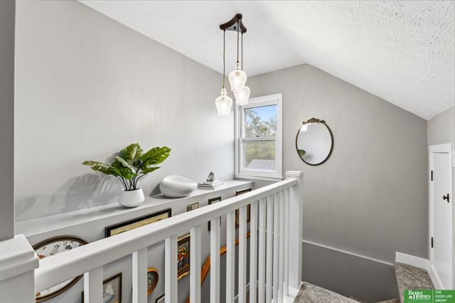 4657 Woolworth Avenue, Omaha, NE 68106