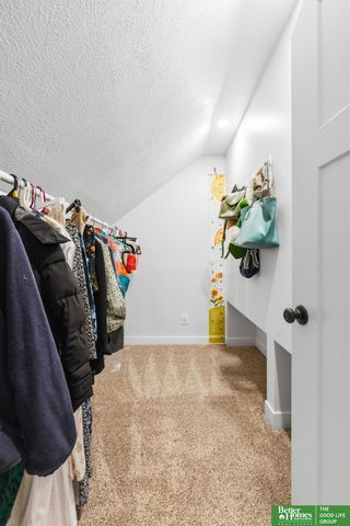 4657 Woolworth Avenue, Omaha, NE 68106