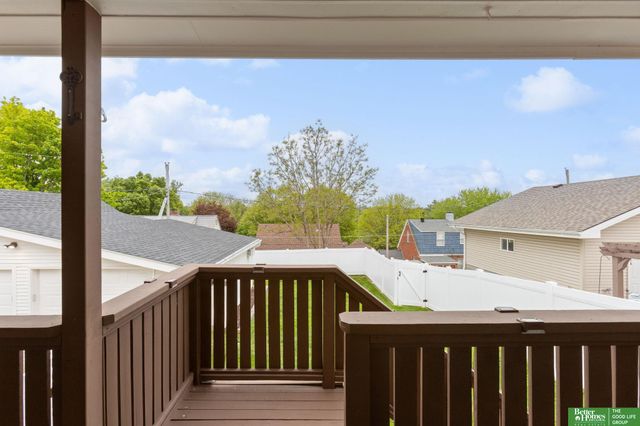 4657 Woolworth Avenue, Omaha, NE 68106