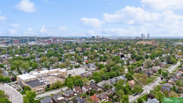 4657 Woolworth Avenue, Omaha, NE 68106