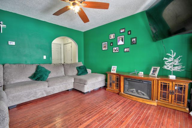 604 Valley Court, London, KY 40741