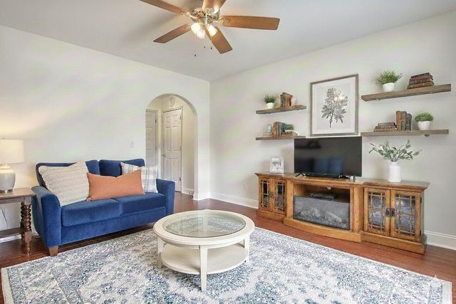 604 Valley Court, London, KY 40741