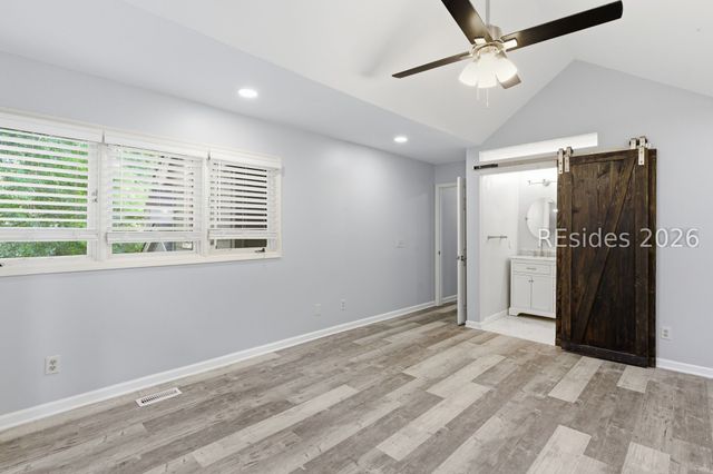 10 Yacht Cove Dr Apt 205, Hilton Head Island, SC 29928