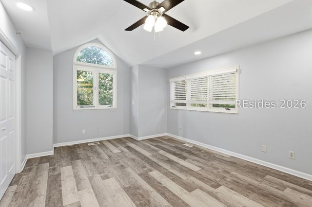 10 Yacht Cove Dr Apt 205, Hilton Head Island, SC 29928