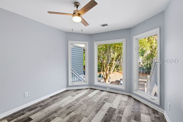 10 Yacht Cove Dr Apt 205, Hilton Head Island, SC 29928