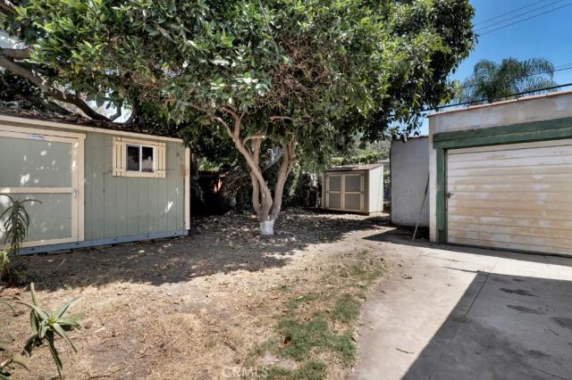 2320 Greenfield Avenue, Los Angeles, CA 90064